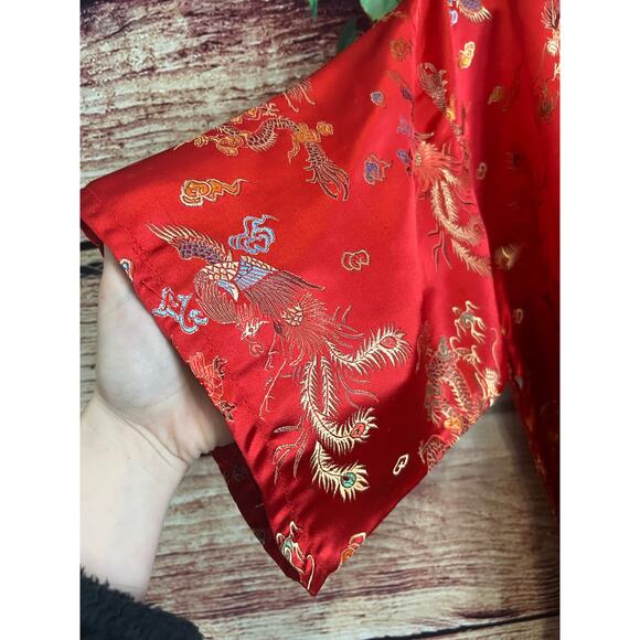 Vintage Kimono Robe 100% Silk Japanese Dragons Red Rainbow XXL PTP 24" - Picture 4 of 12